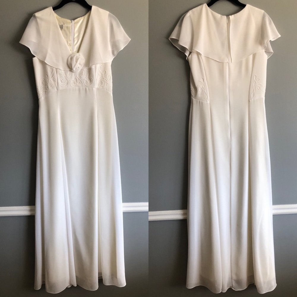 Jessica McClintock White Cream Bridal Gown with Capelet